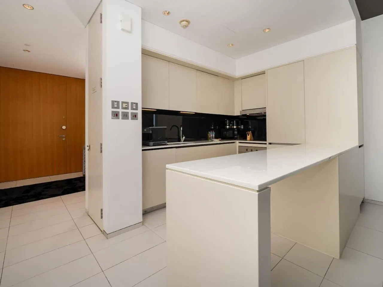 Luxury 1-Bed Difc Stay - City Views In A Prime Area Dubai