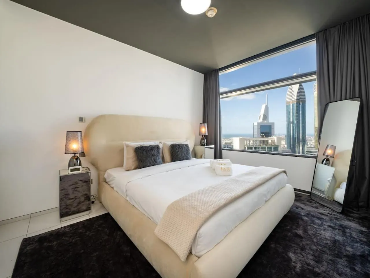 Luxury 1-Bed Difc Stay - City Views In A Prime Area Dubai 0*,